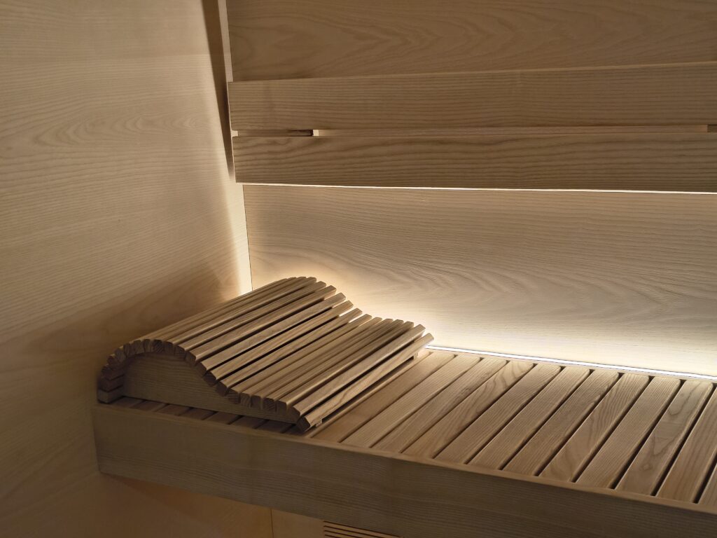 Sauna finlandese su misura per la casa e per ambienti wellness
